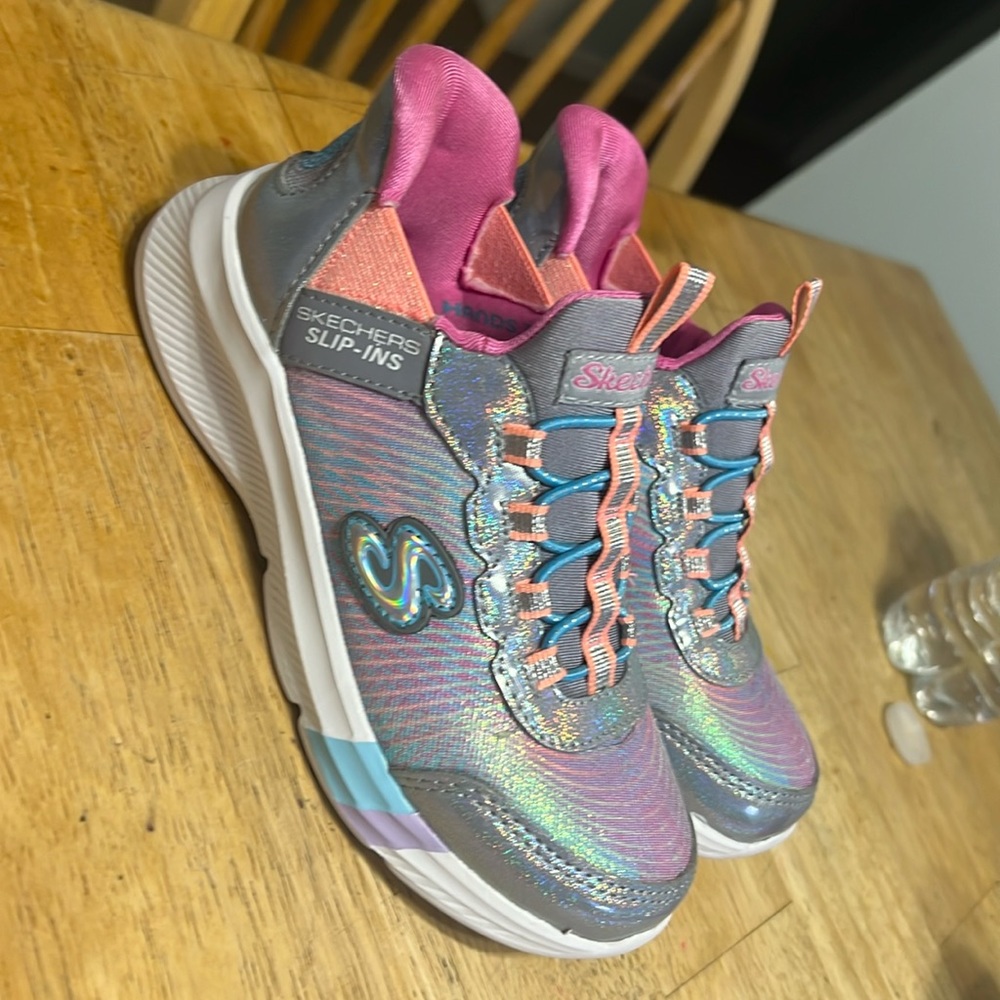 Skechers slip in sneakers
